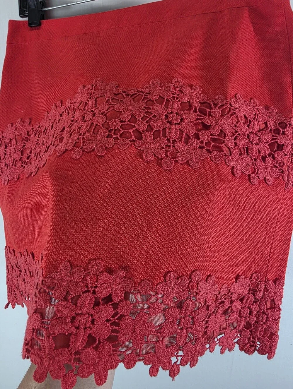 NWT J.Crew Red Floral Crochet Lace Trim Mini Skirt Size 4 (Style A4134)